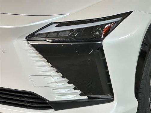 2025 Lexus RZ 450e Premium