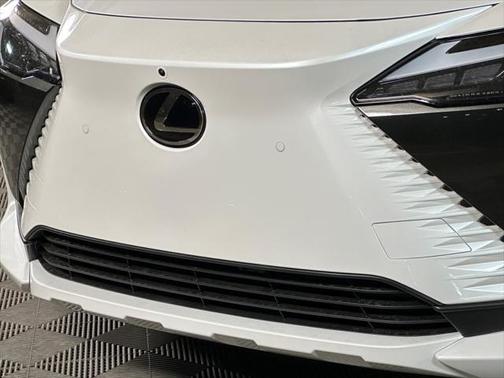 2025 Lexus RZ 450e Premium