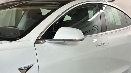 2020 Tesla Model 3 Standard Range