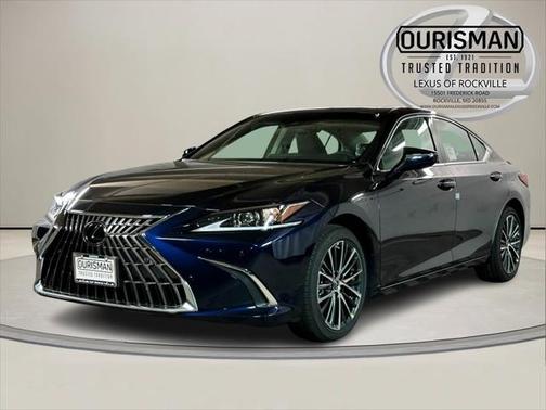 2025 Lexus ES 300h Base
