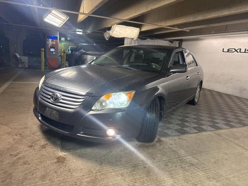 Magnetic Gray Metallic 2010 Toyota Avalon Limited