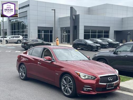 2016 INFINITI Q50 Hybrid Base