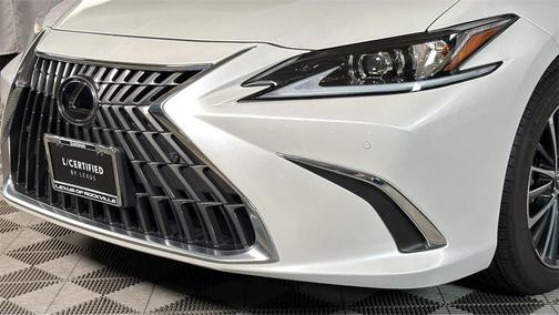 2024 Lexus ES 300h F SPORT Design