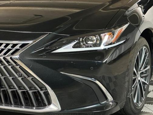 2023 Lexus ES 350 Base