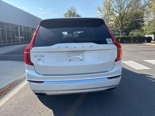 2021 Volvo XC90 Recharge Plug-In Hybrid T8 Inscription 7 Passenger