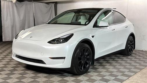 2024 Tesla Model Y Long Range Dual Motor All-Wheel Drive