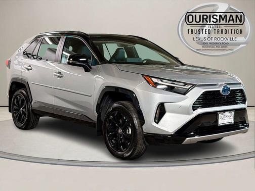 2024 Toyota RAV4 Hybrid SE