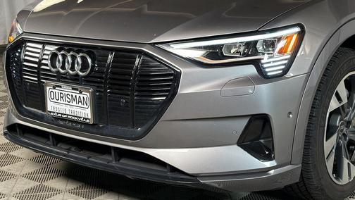 2022 Audi e-tron Premium