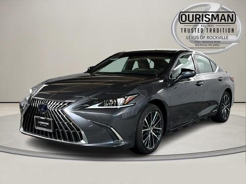 2022 Lexus ES 300h Base