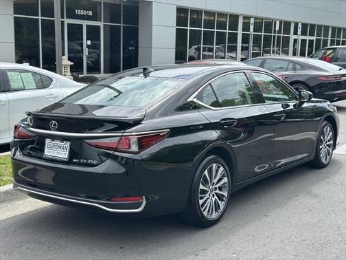2021 Lexus ES 250 Base