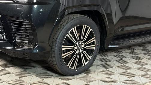 2026 Lexus LX 600 Luxury