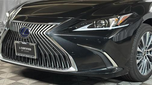 2021 Lexus ES 300h Base