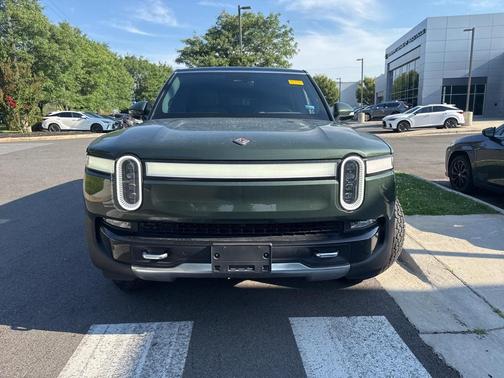 2023 Rivian R1S Adventure