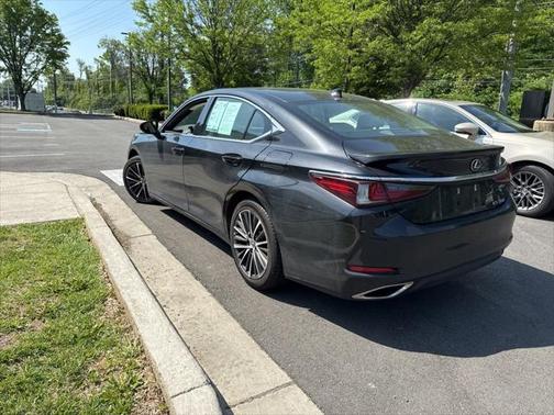 2022 Lexus ES 350 Base