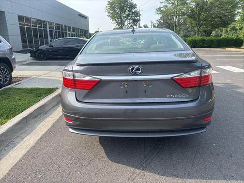 2013 Lexus ES 300h Base