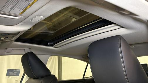 2023 Lexus ES 250 Base