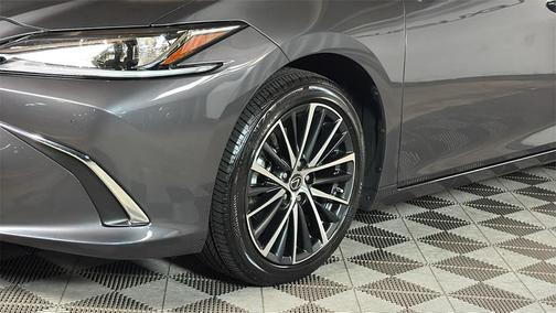 2024 Lexus ES 350 Base
