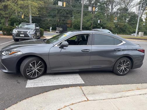 2024 Lexus ES 350 Base