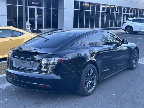 2023 Tesla Model S Plaid