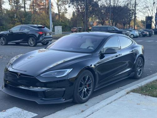 2023 Tesla Model S Plaid