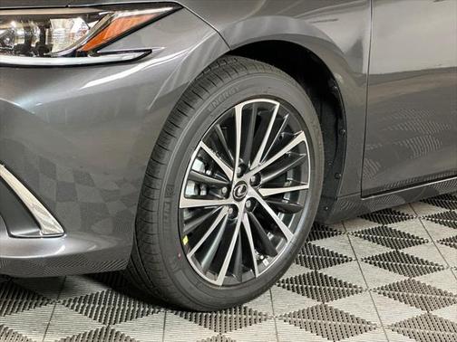 2025 Lexus ES 350 Base