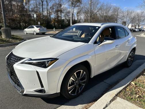 2024 Lexus UX 250h Base