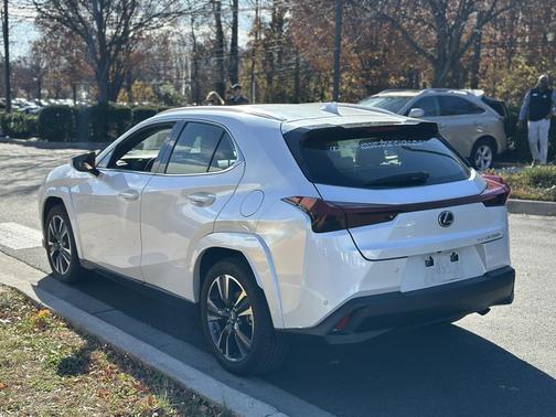 2024 Lexus UX 250h Base