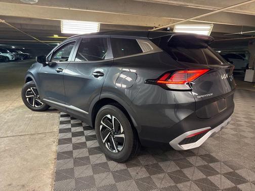 Gravity Gray 2023 Kia Sportage Hybrid LX