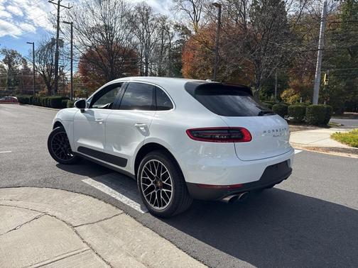 2017 Porsche Macan S
