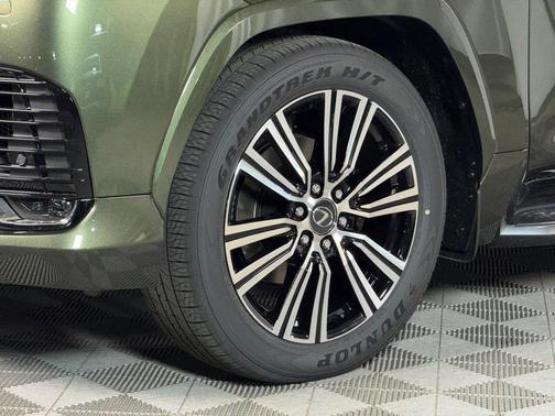 2025 Lexus LX 600 Luxury