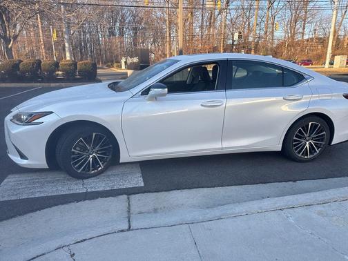 2024 Lexus ES 350 Base