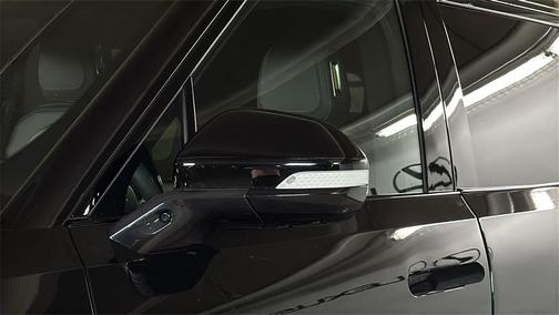 2022 Rivian R1S Launch Edition