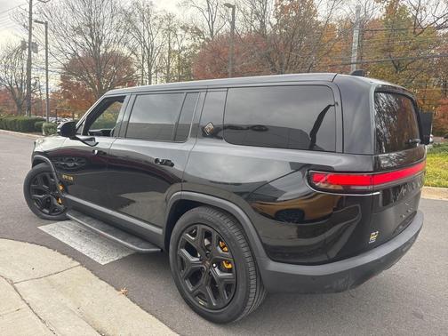 2022 Rivian R1S Launch Edition