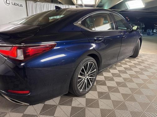 2024 Lexus ES 350 Base