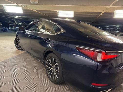 2024 Lexus ES 350 Base