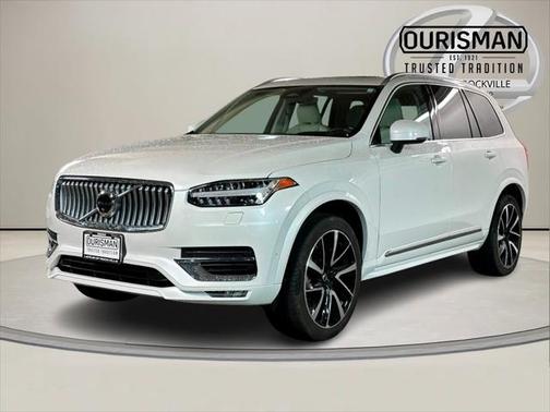 2023 Volvo XC90 B5 Plus