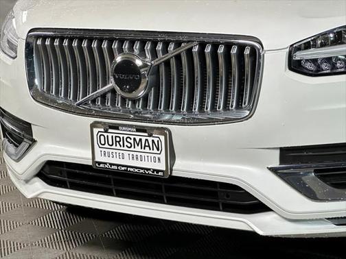 2023 Volvo XC90 B5 Plus