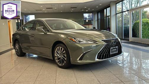 2025 Lexus ES 300h Luxury