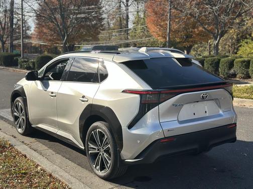 2024 Toyota bZ4X Limited