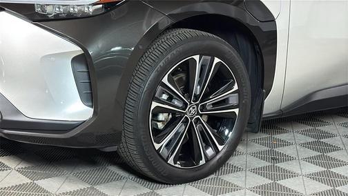 2024 Toyota bZ4X Limited