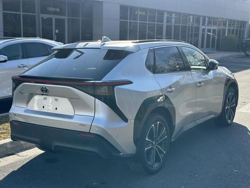 2024 Toyota bZ4X Limited