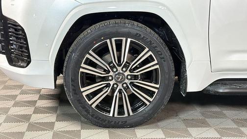 2026 Lexus LX 700h Luxury