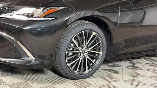 2025 Lexus ES 350 Base