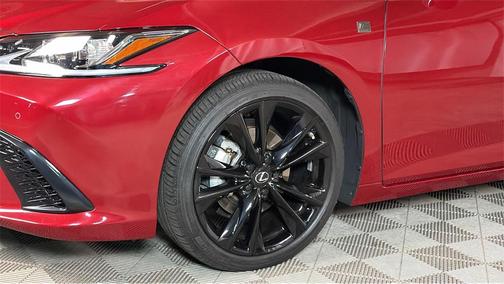 2023 Lexus ES 300h Base