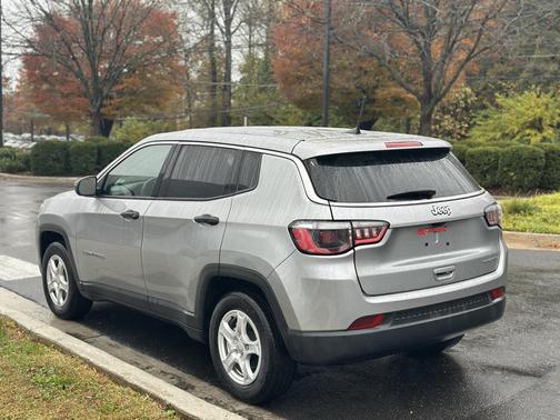 2022 Jeep Compass Sport