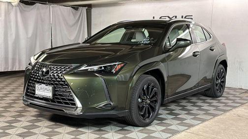 Nori Green Pearl 2026 Lexus UX 300h Premium