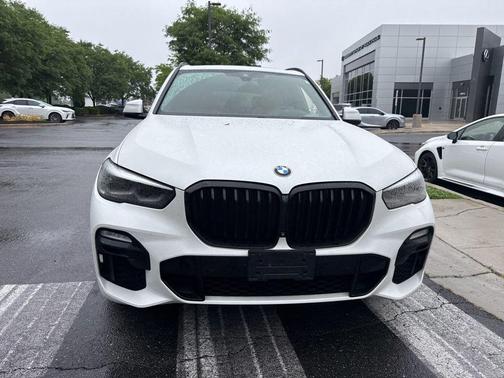 Mineral White Metallic 2021 BMW X5 xDrive40i