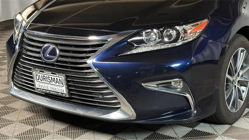 2016 Lexus ES 300h Base