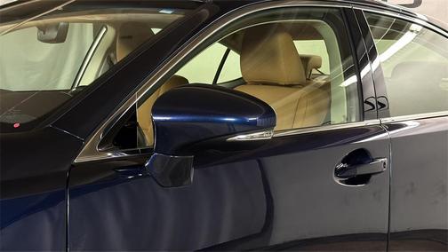 2016 Lexus ES 300h Base