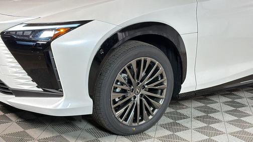 2026 Lexus RZ 450e Luxury